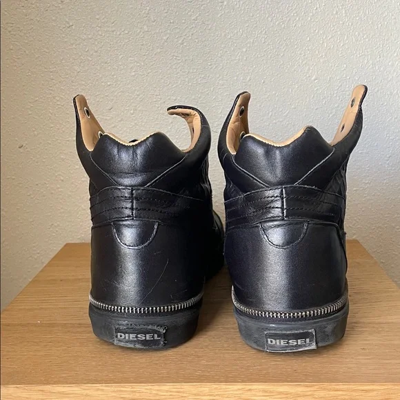 Diesel Men’s High-Top Sneakers - Picture 4 of 6